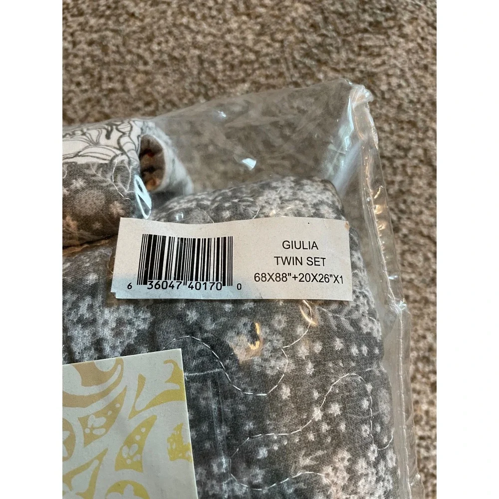 Barefoot Bungalow Giulia Twin Quilt/Pillow Set Grey Floral Patchwork Cottagecore